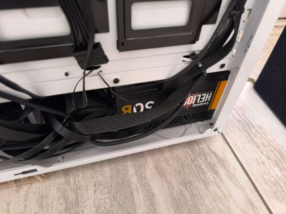 850W Power Supply - Gamdias HELIOS M1 850B