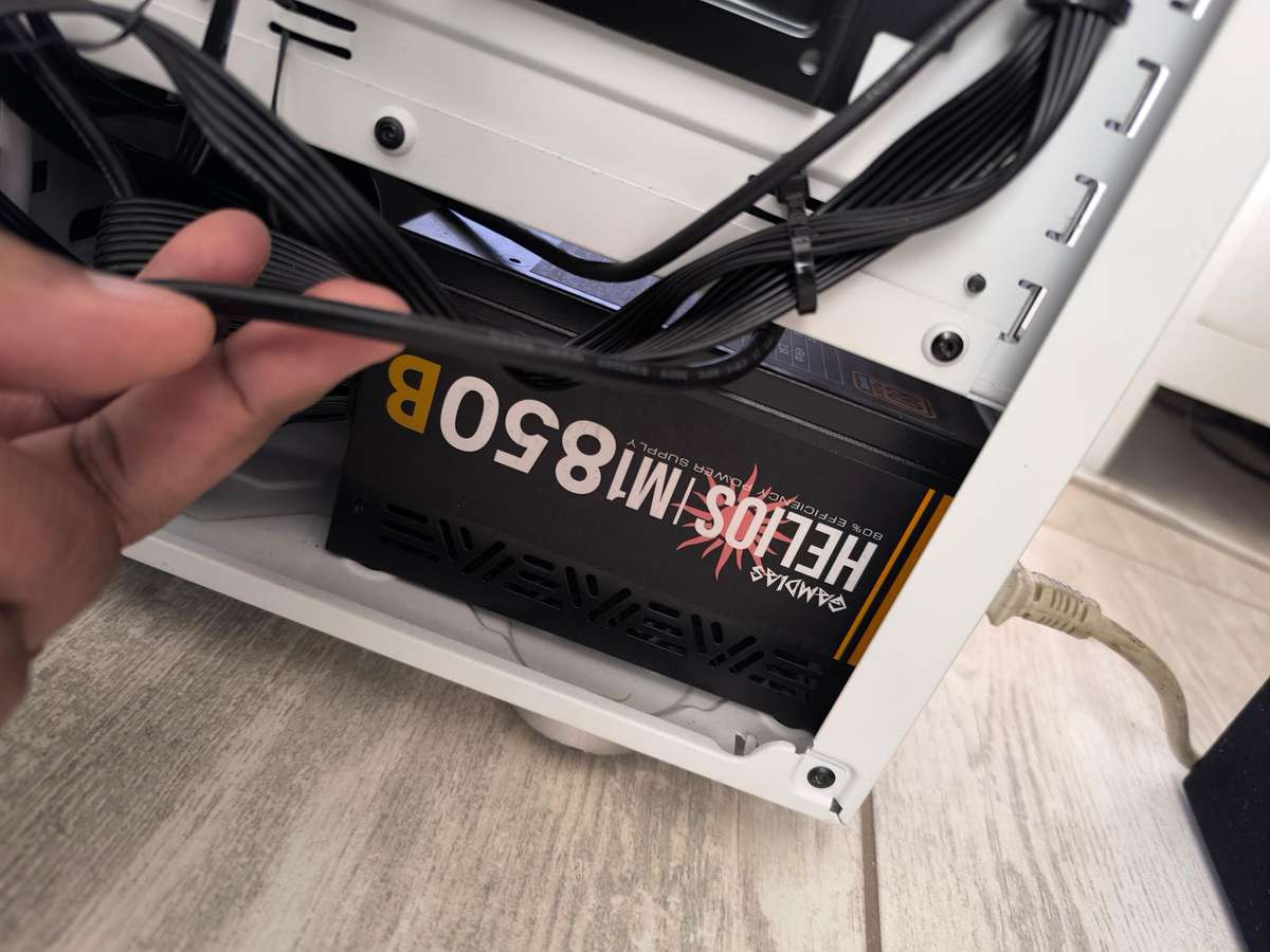 850W Power Supply - Gamdias HELIOS M1 850B