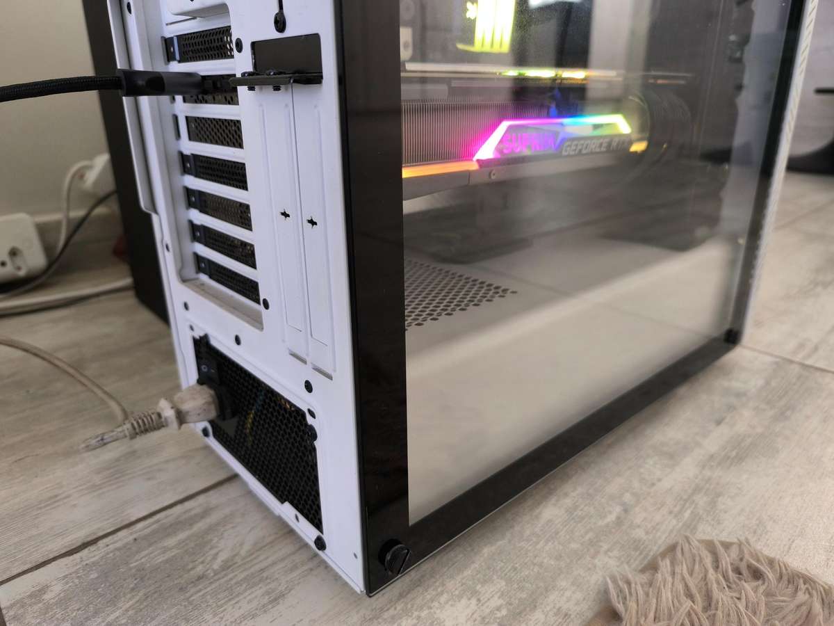 850W Power Supply - Gamdias HELIOS M1 850B