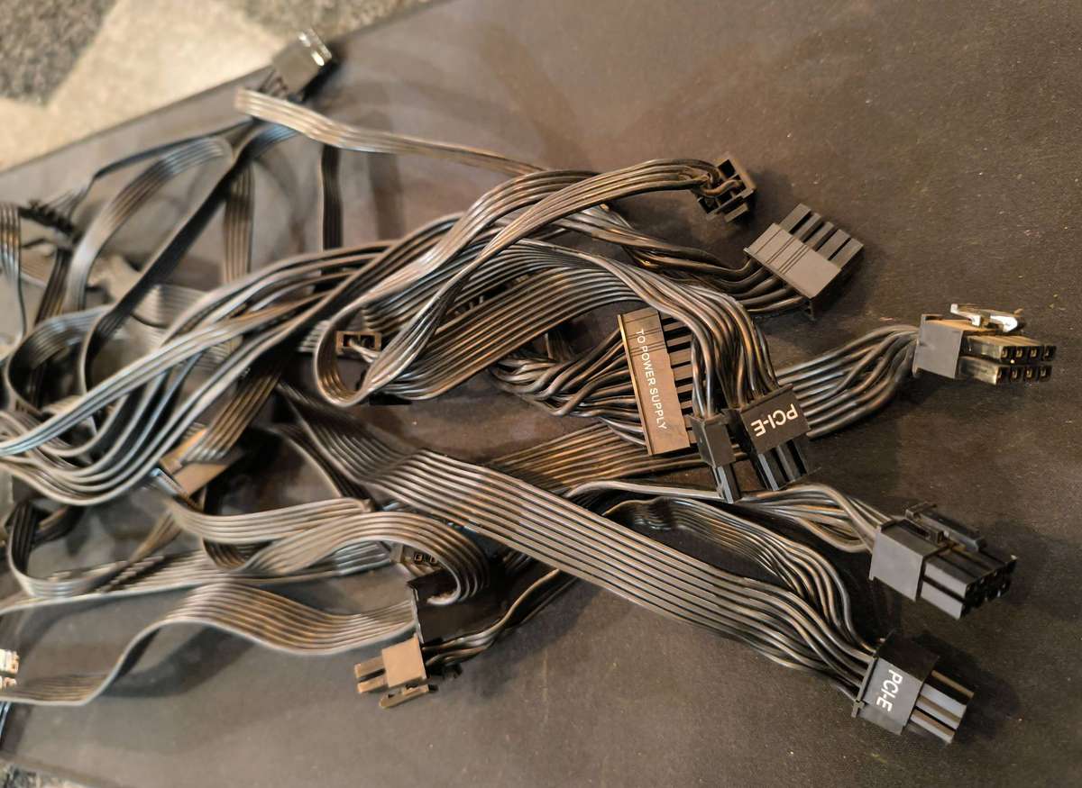 850W Power Supply - Antec HCG Modular-PSU