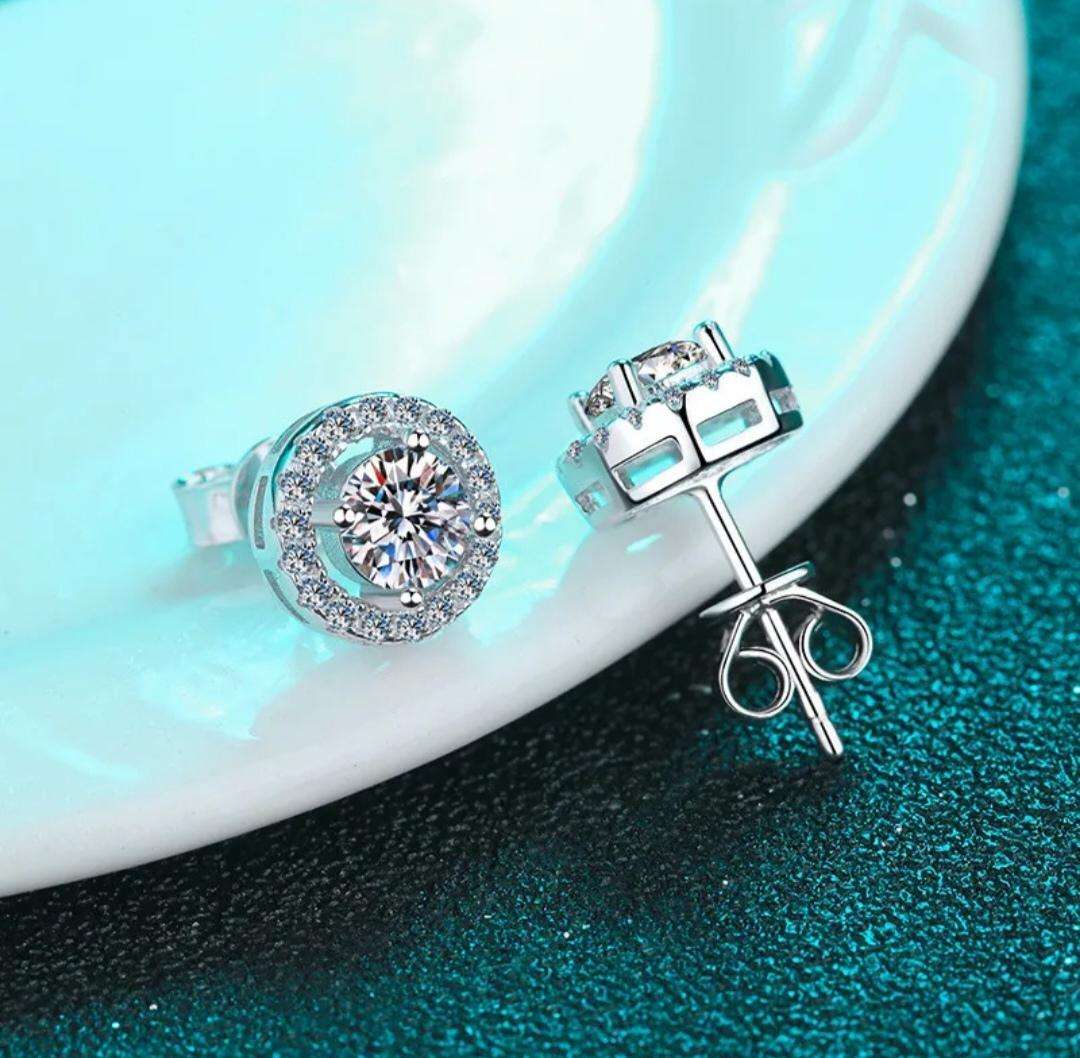 SPECIAL - 1ct Moissanite 925 Silver Halo Earrings