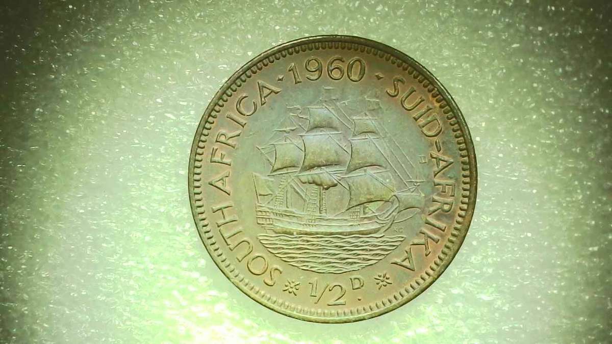 1960 SAU 1/2 Penny - High Grade Coin with beautiful Toning - 0048
