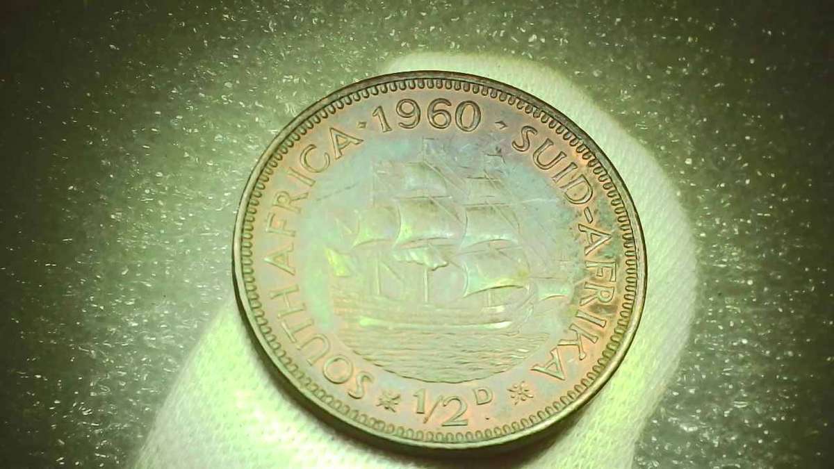 1960 SAU 1/2 Penny - High Grade Coin with beautiful Toning - 0048