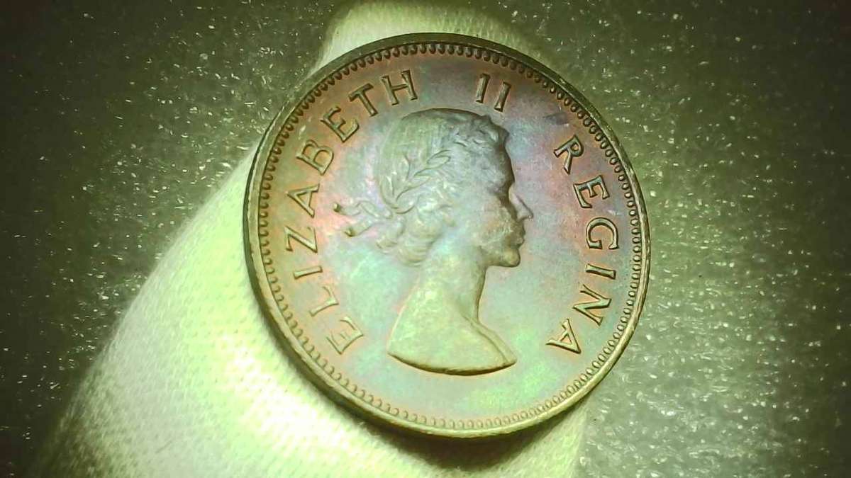 1960 SAU 1/2 Penny - High Grade Coin with beautiful Toning - 0048