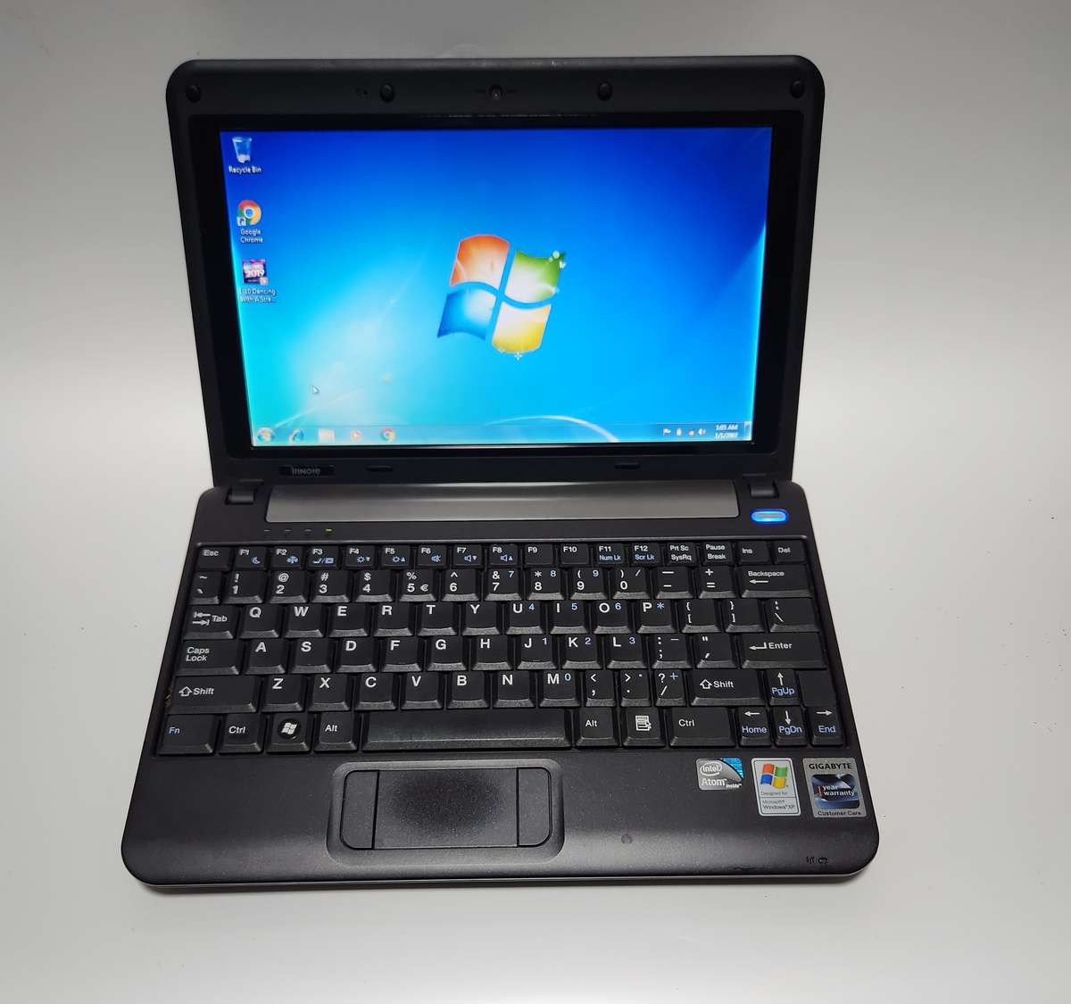 GIGABYTE NETBOOK - Model Q1088 up for Grabs - ****** R30 SHIPPING *****