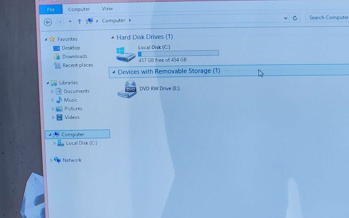 LENOVO B590 LAPTOP up for Grabs - ****** LOW LOW SHIPPING *****