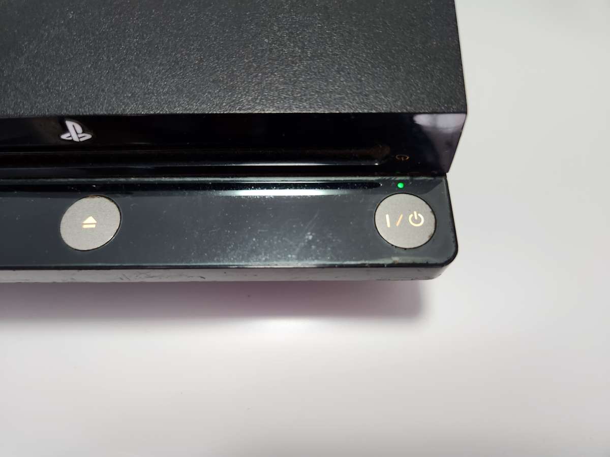 SONY PLAYSTATION 3  CONSOLE - MODEL CECH-2004B up for Grabs - ****** LOW LOW SHIPPING *****