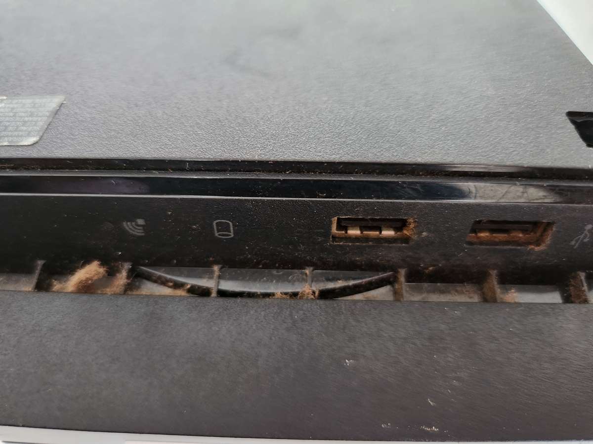 SONY PLAYSTATION 3  CONSOLE - MODEL CECH-2004B up for Grabs - ****** R30 SHIPPING *****