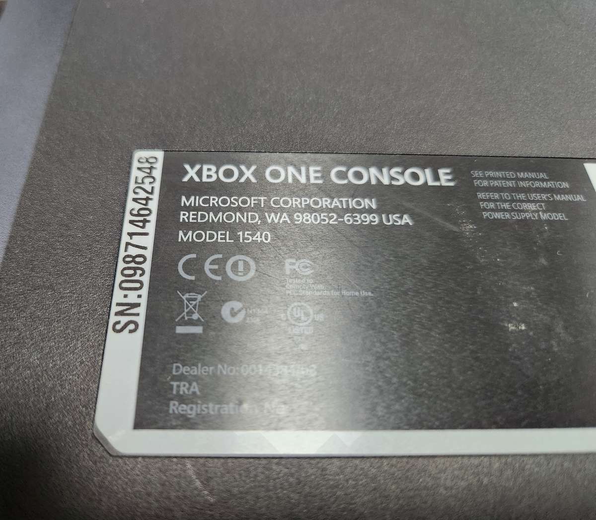 XBOX ONE CONSOLE + 1 CONTROLLER  - MODEL 1540  up for Grabs - ****** R30 SHIPPING *****