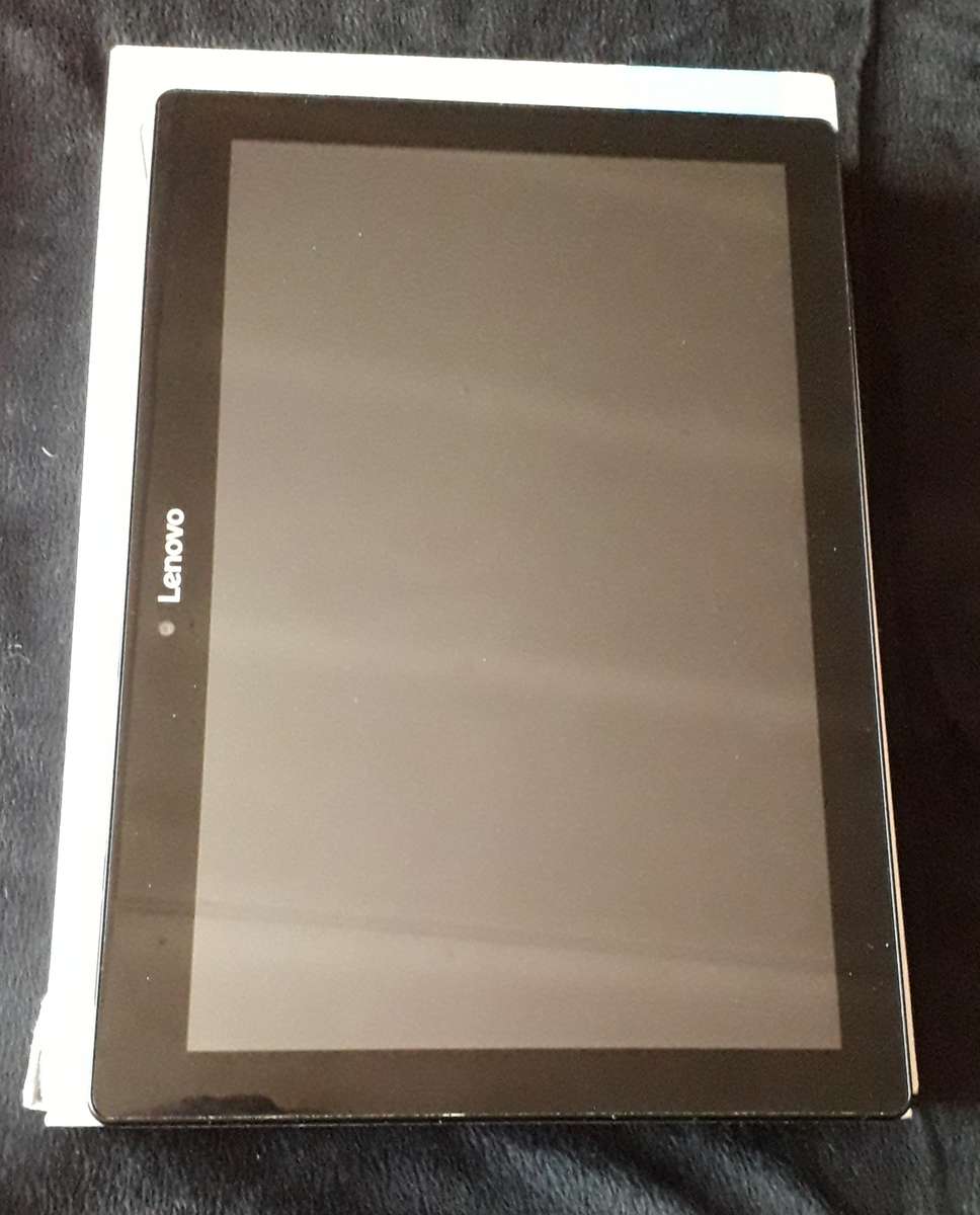 Lenovo Tablet TAB 2 A-10 with Volcano protective cover | Pre-loved