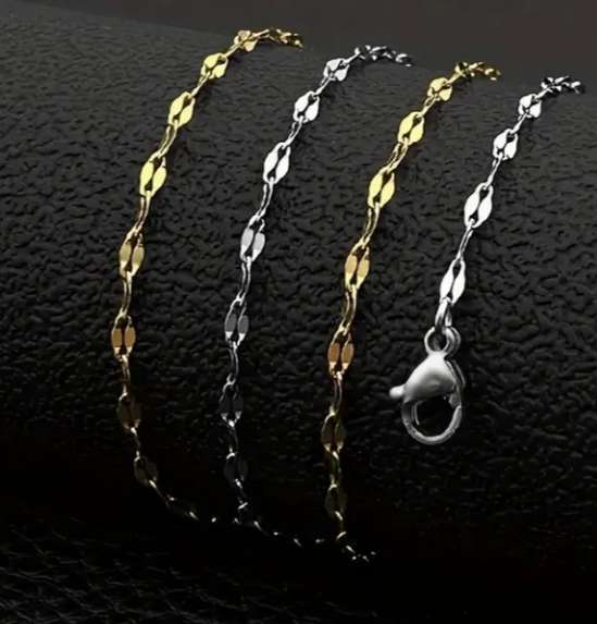 Fancy Stainless Steel Golden Necklace 45.72 cm