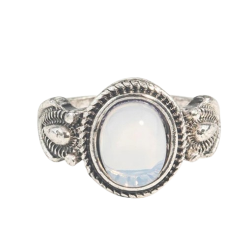 Antique Style Moonstone Ring | Size 7