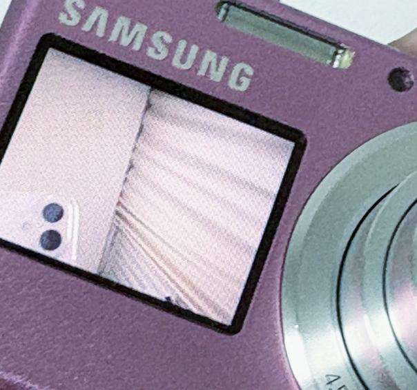 Samsung Digital Camera DV150F with Protective Case | Secondhand