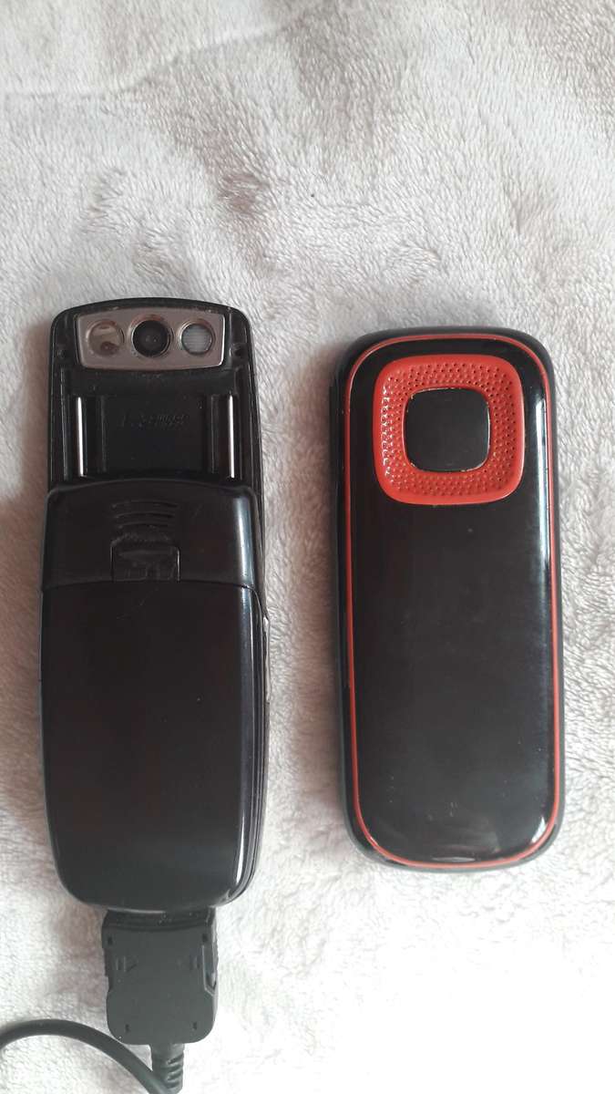 Vintage Samsung and Nokia Cellphones | Secondhand For Collectors or Spares or Repairs