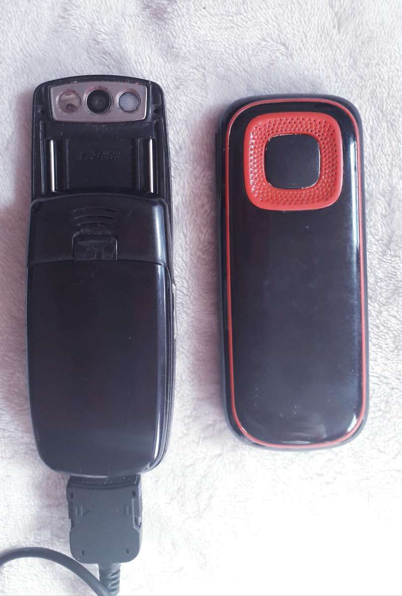 Vintage Samsung and Nokia Cellphones | Secondhand For Collectors or Spares or Repairs