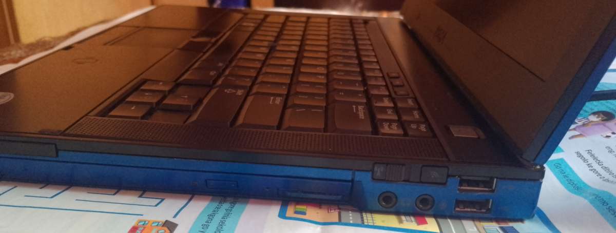 Dell Latitude E6400 laptop | Pre-loved