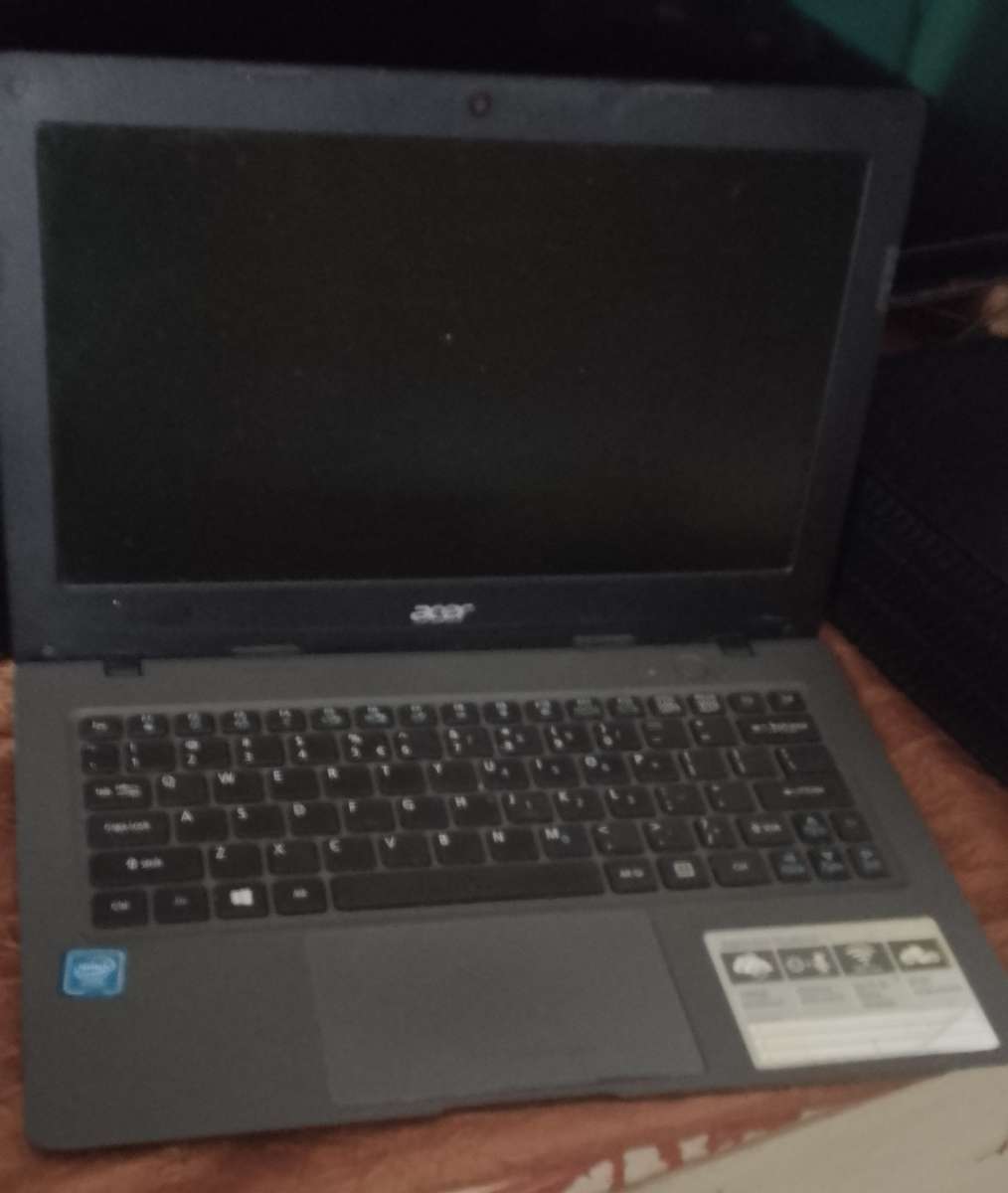 Acer Aspire One Cloudbook 11 | for Spares or Repairs