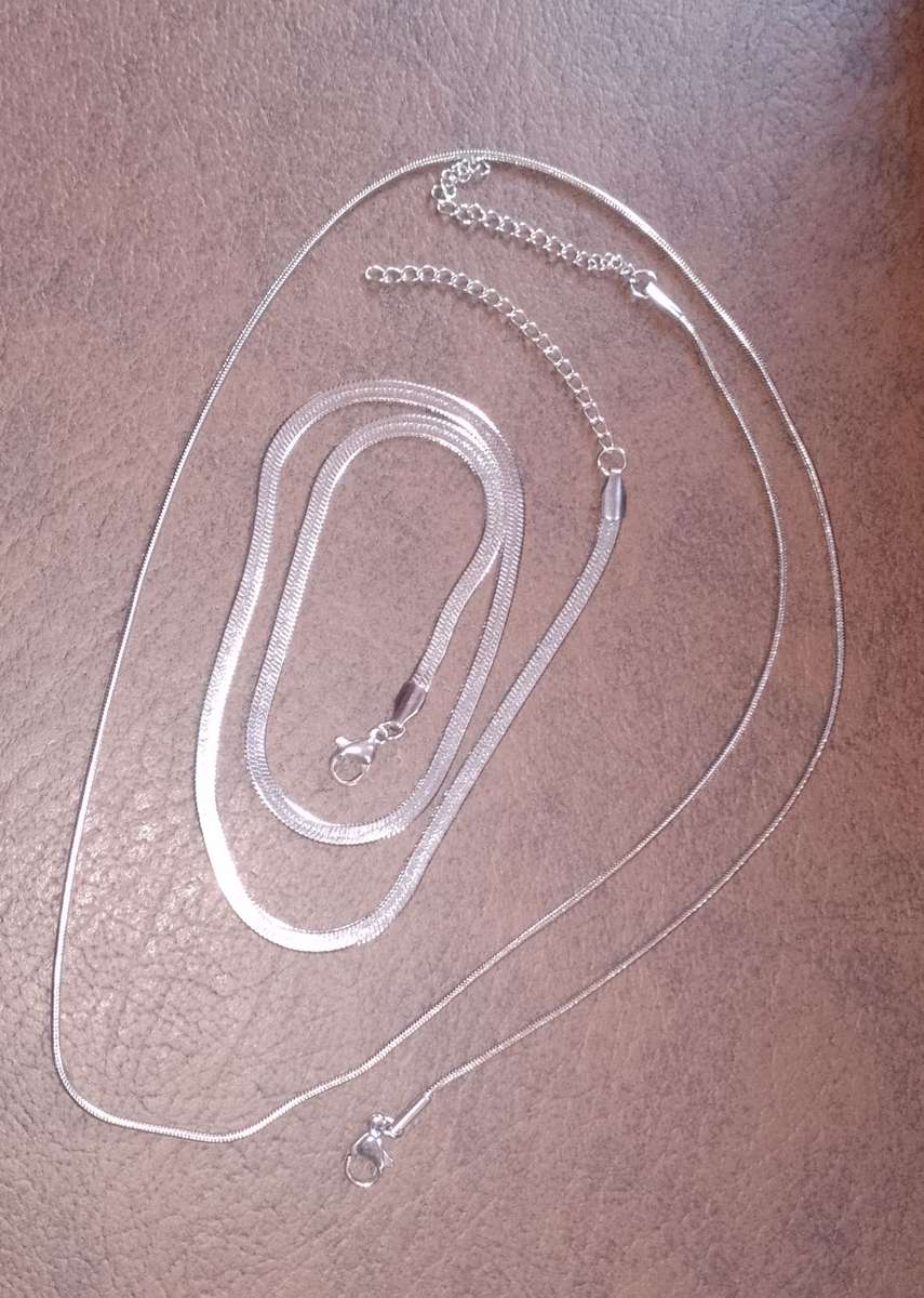 2 Piece Stainless Steel Necklace Set - No Fade