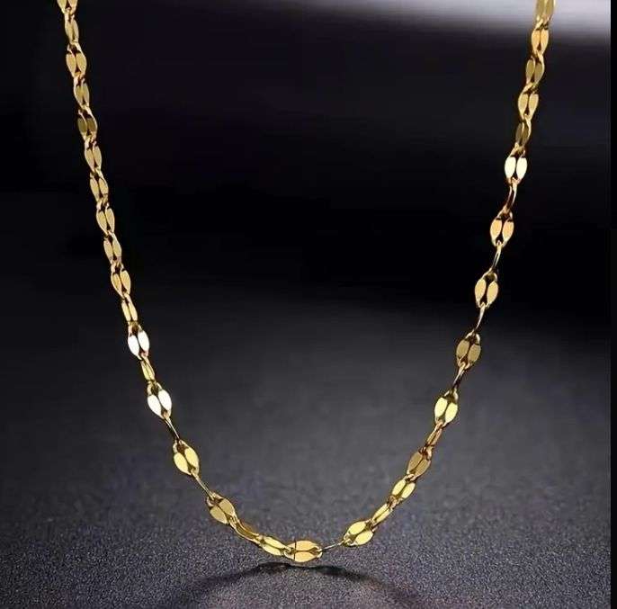 Fancy Stainless Steel Golden Necklace 45.72 cm