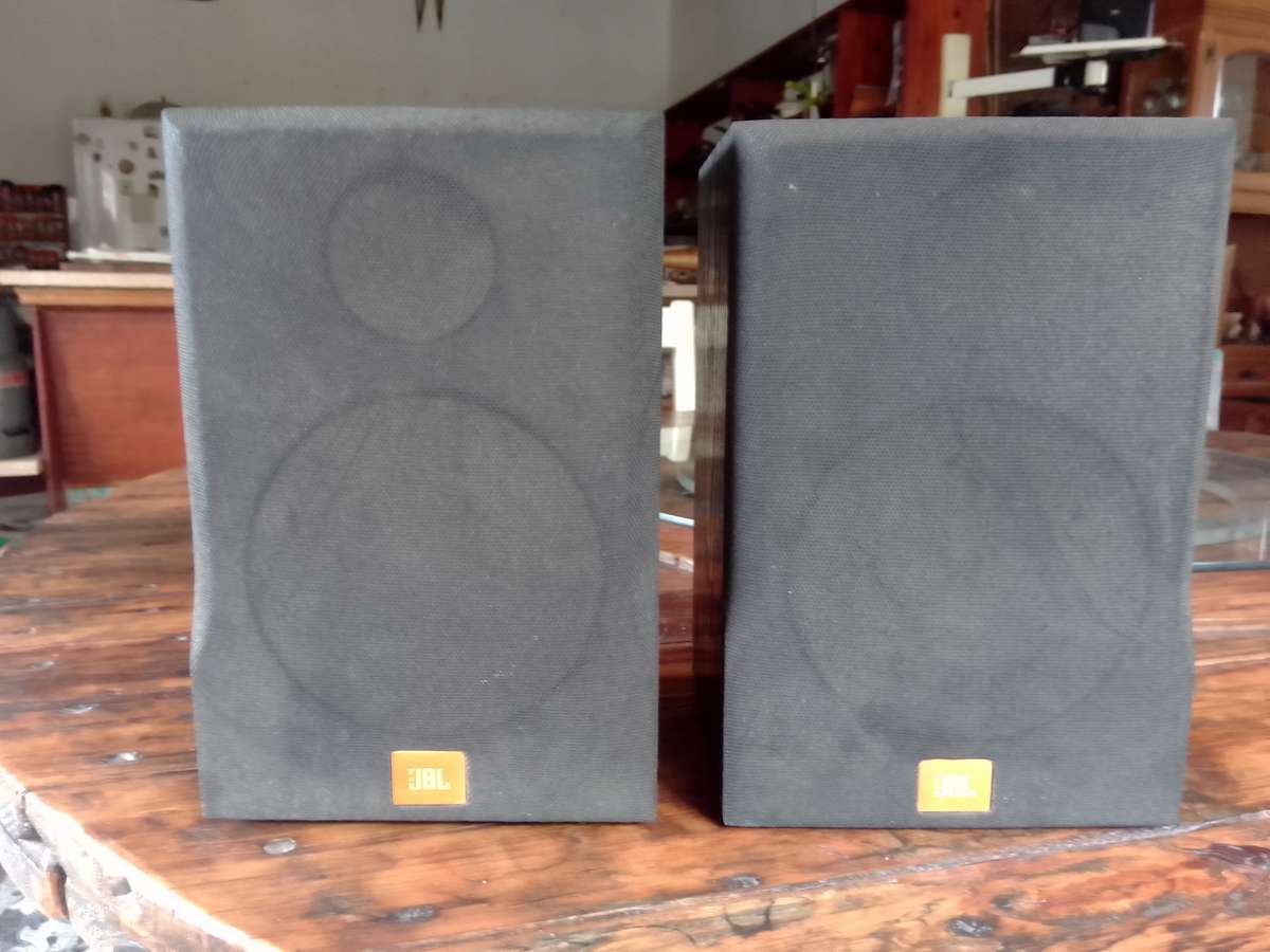 JBL cs100 Speakers set