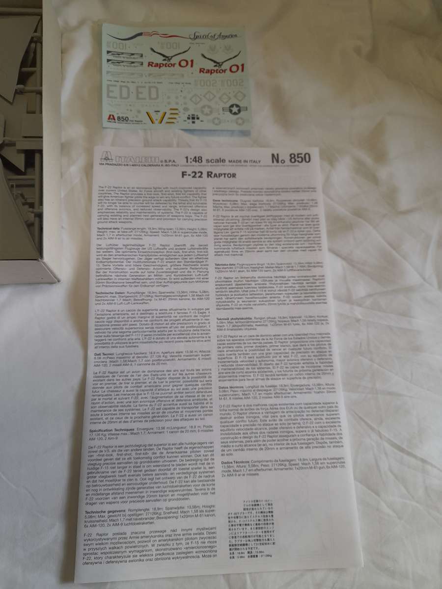 ITALERI 1/48 F-22 RAPTOR 850 PLASTIC MODEL AIRCRAFT KIT