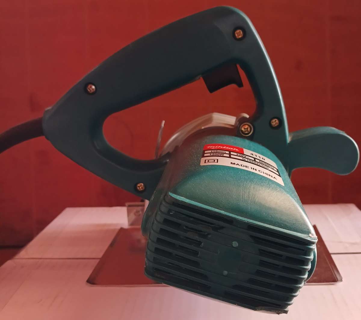 1200W Mintian 110mm Marble Cutter - Display - No original Packaging, complete with accessories