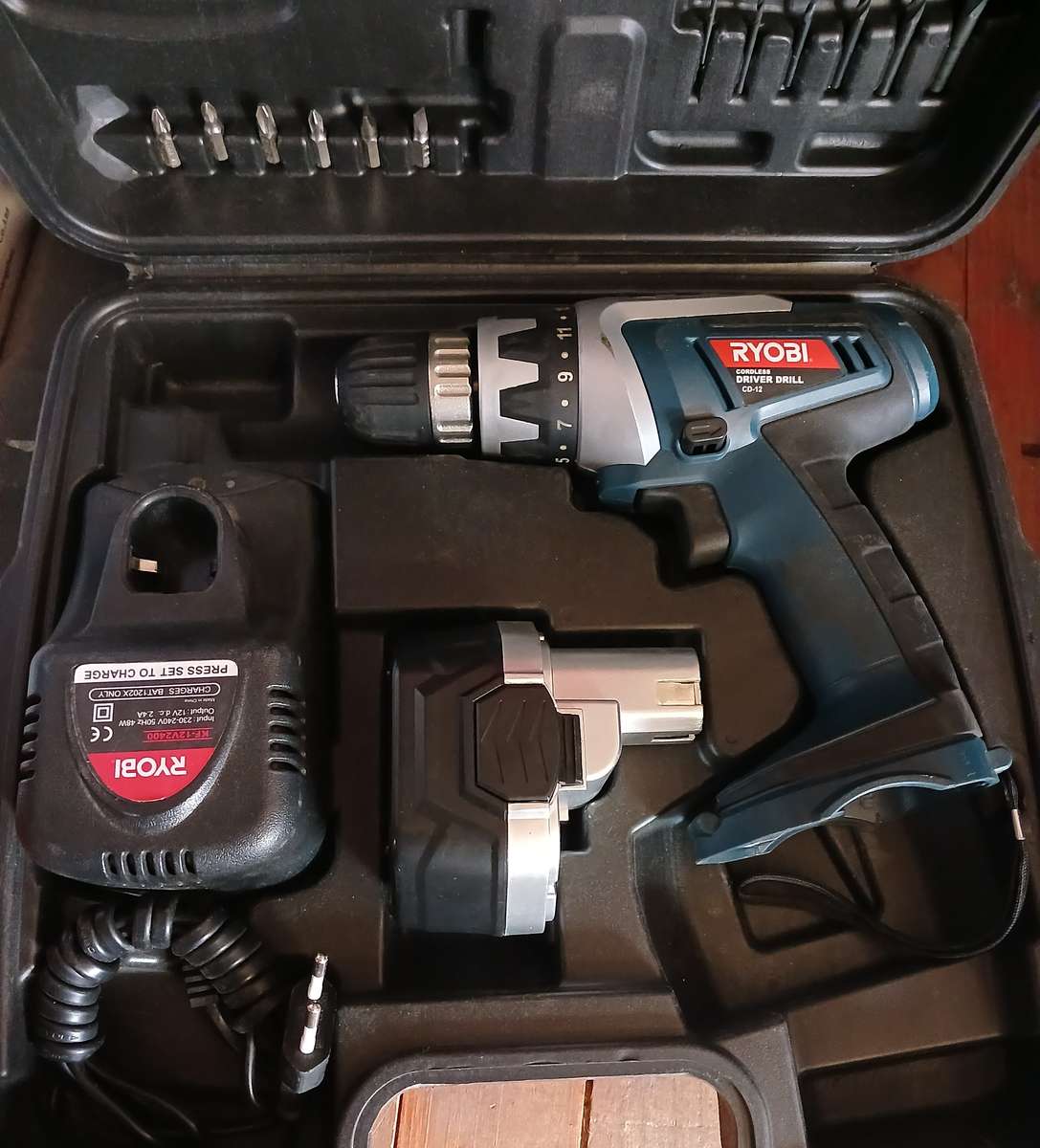 Cosmetics - Ryobi 12V Cordless Driver Drill (CD-1220)