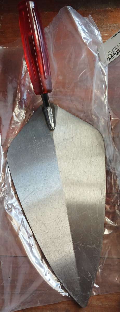 150mm, 175mm and 2 x 300mm Builders Trowel (1 bid for all)