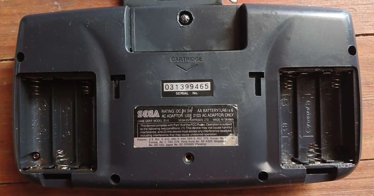 Sega Game Gear (Spares or Restoration)