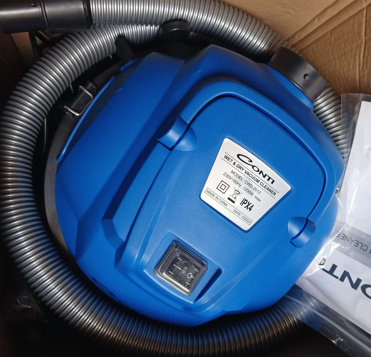 Conti Wet and Dry Vacuum Cleaner - CWDS 2012 (Please Read - Display Unit) HEPA Filtration