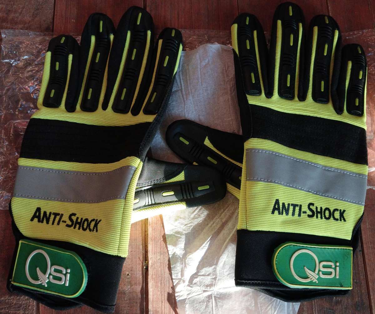 Anti Shock Gloves - Medium to Large fit