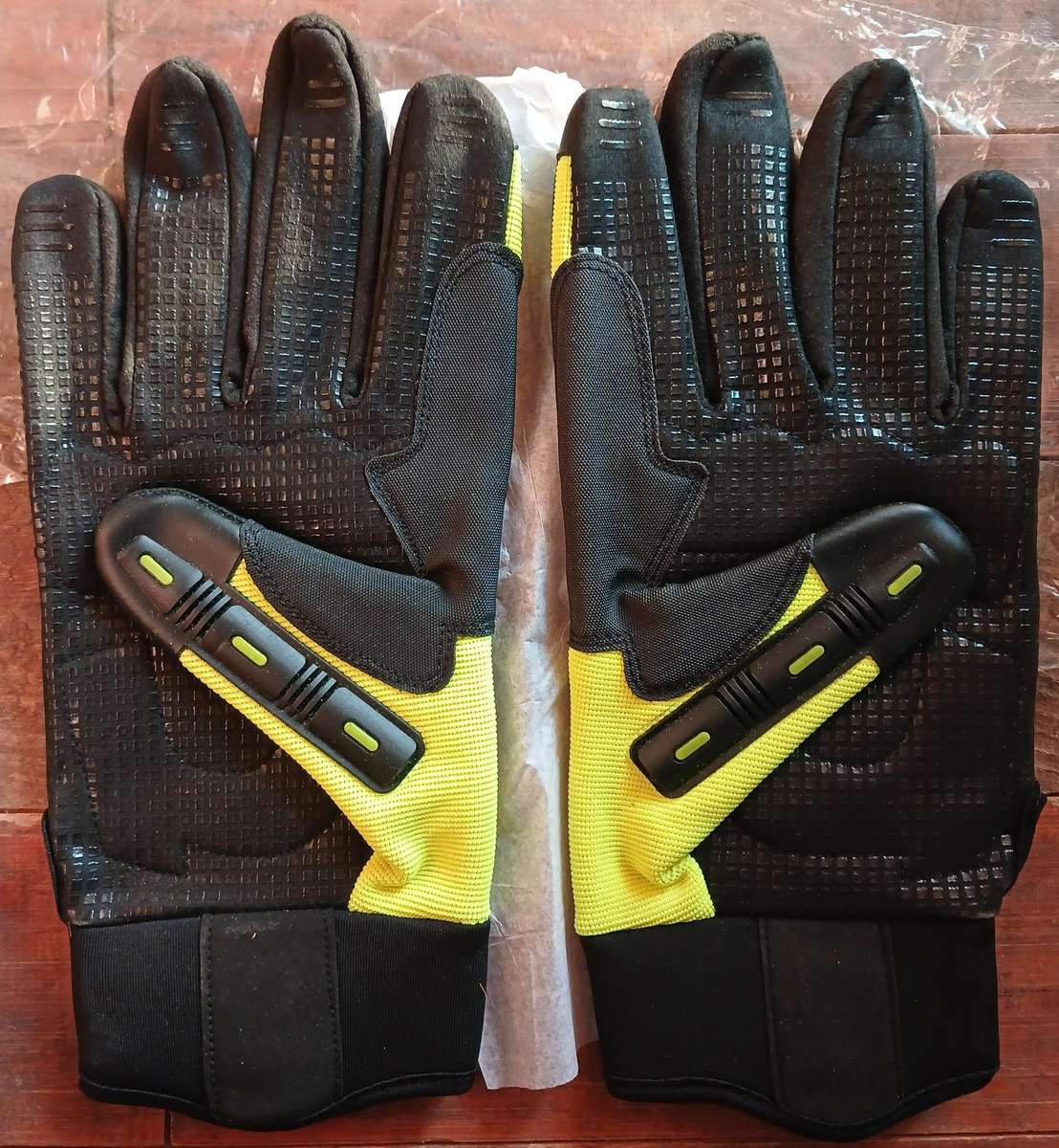 Anti Shock Gloves - Medium to Large fit