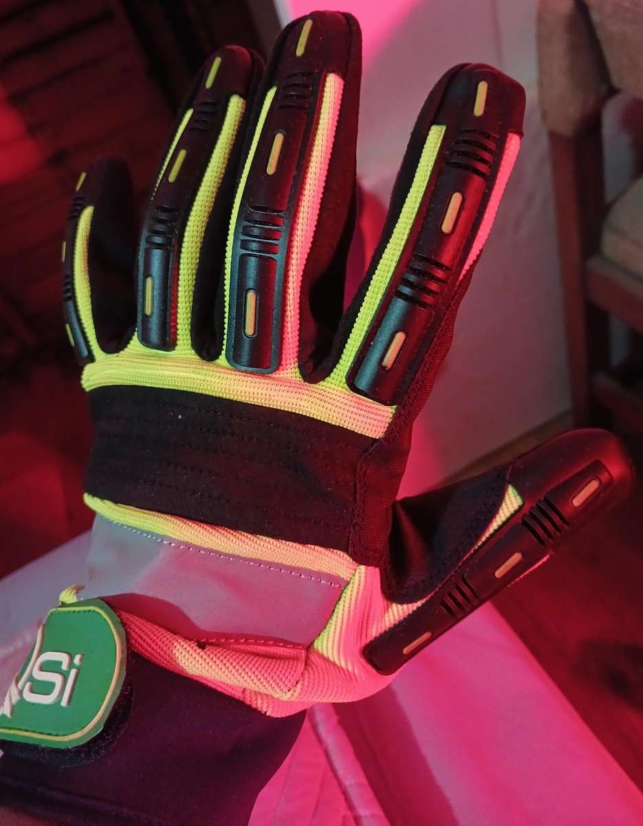 Anti Shock Gloves - Medium to Large fit