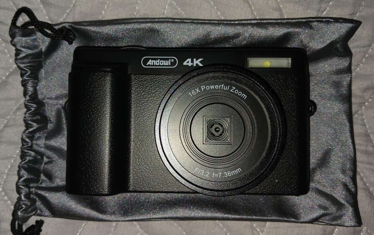 4K Andowl A1 16X Zoom Wifi Vlogging Camera