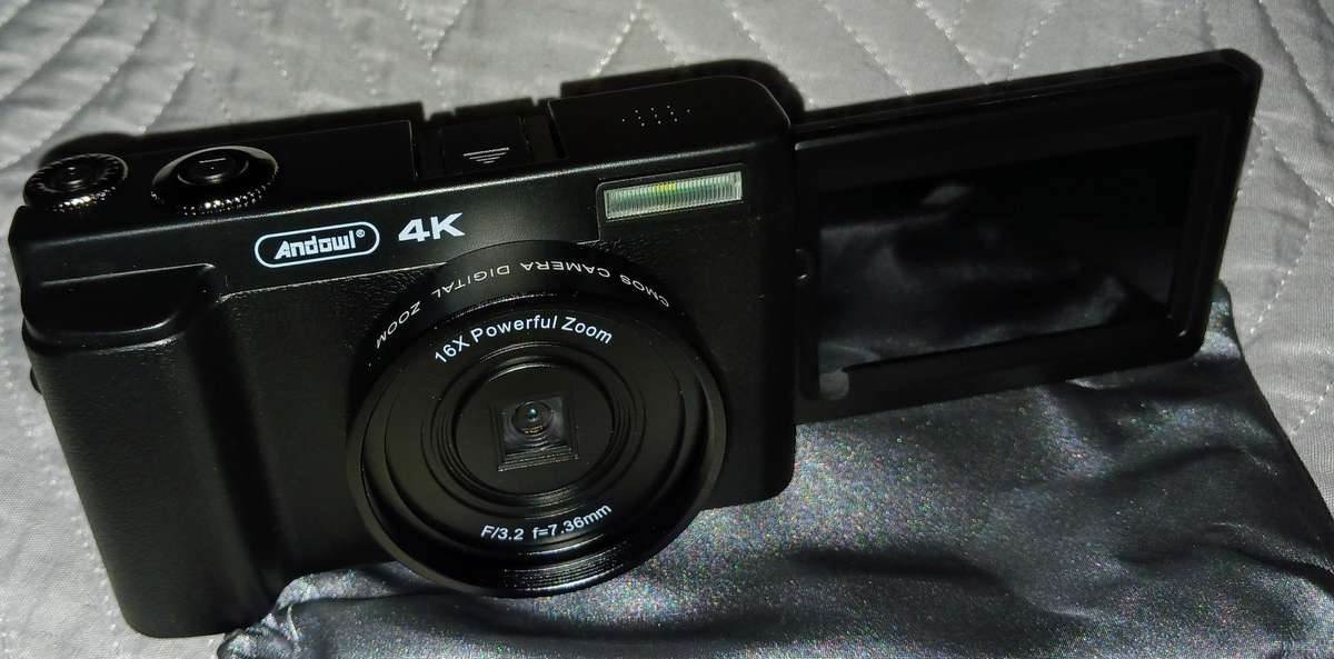 4K Andowl A1 16X Zoom Wifi Vlogging Camera