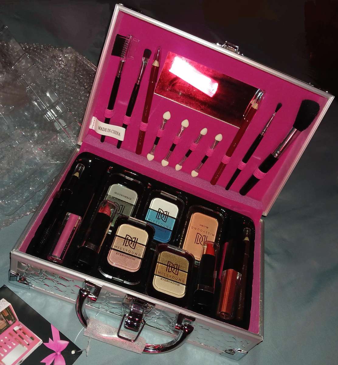 32 Piece Starter Make-up Art Set