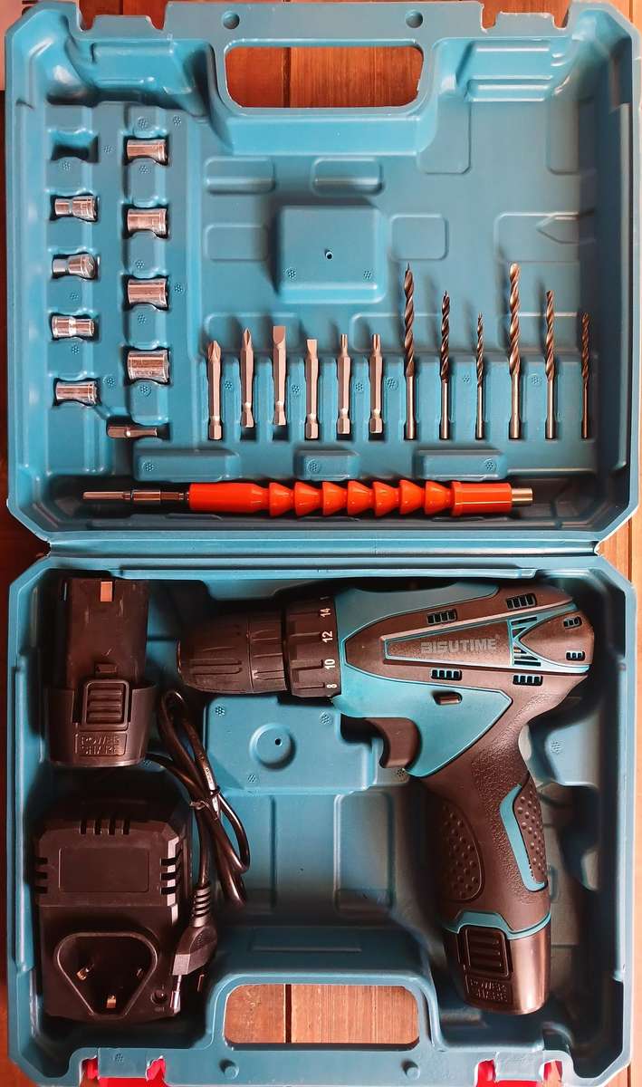 18v Cordless Driver Drill Set