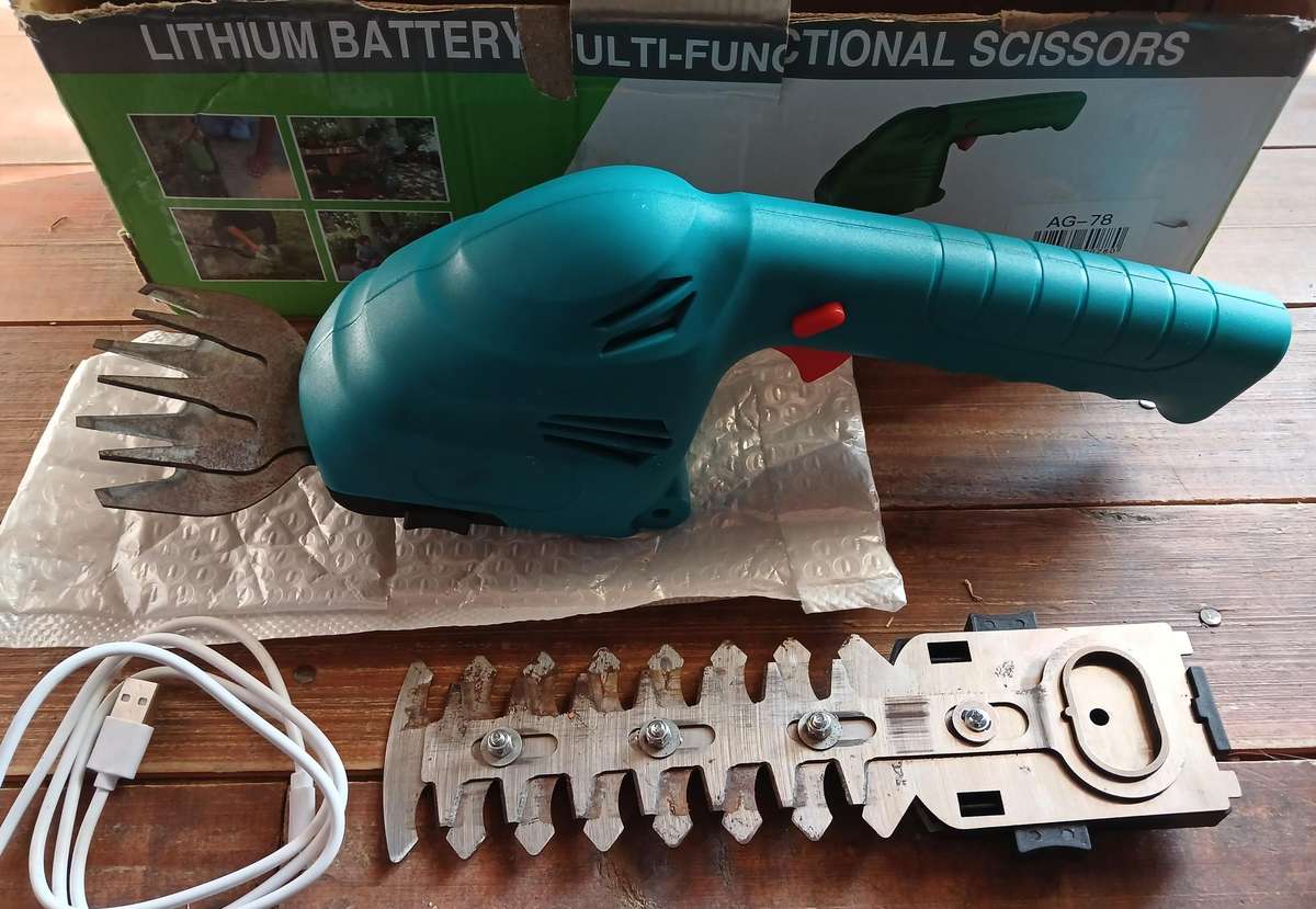 7.4V Lithium USB C-Type Rechargeable 2-in-1 Handheld Hedge Trimmer and Shear