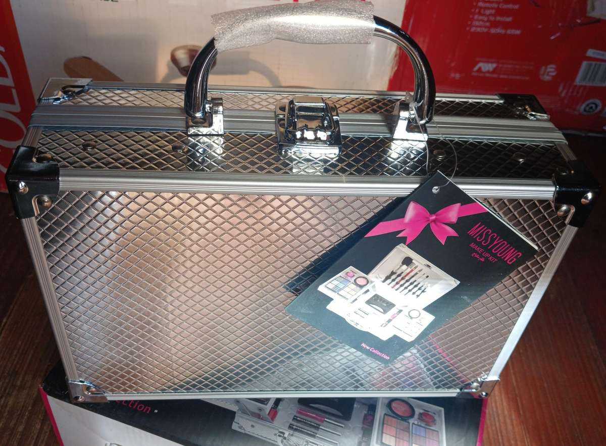42 Piece Miss Young Make-up Kit with Alloy Case