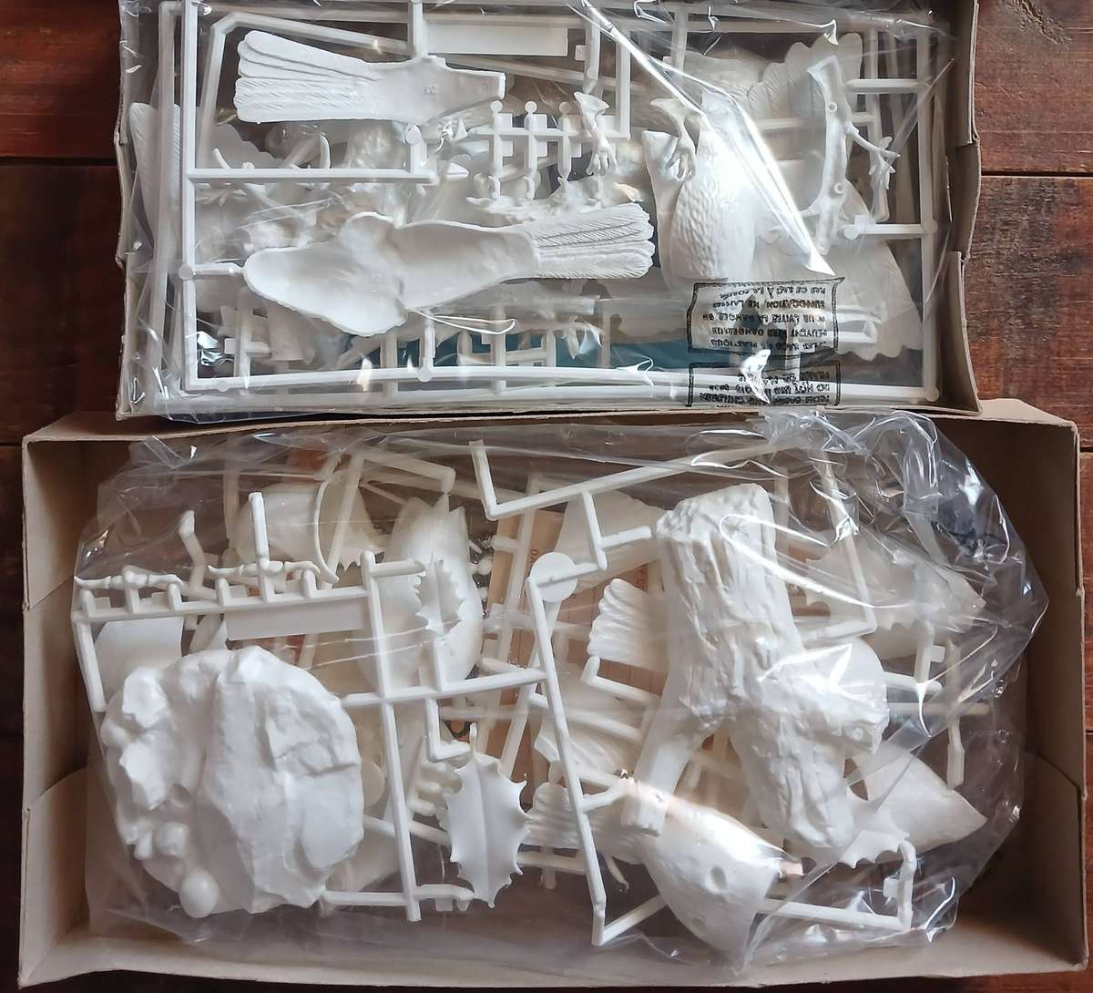 Airfix & Rainbow Stichery Arts & Crafts Collector models (bid for the lot)