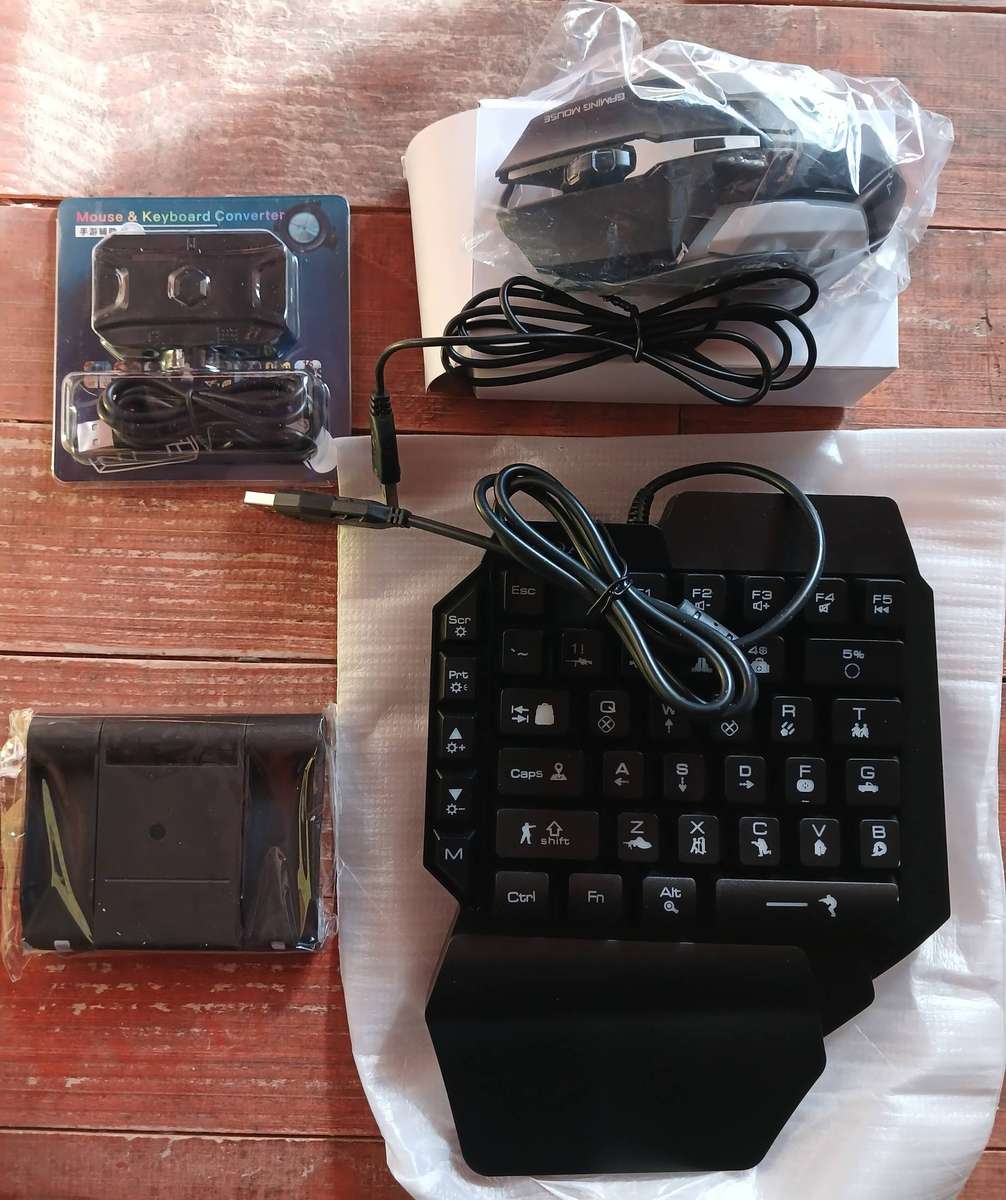 AOAS M-1200 Mobile/Pc Game Set (RGB Lighting)