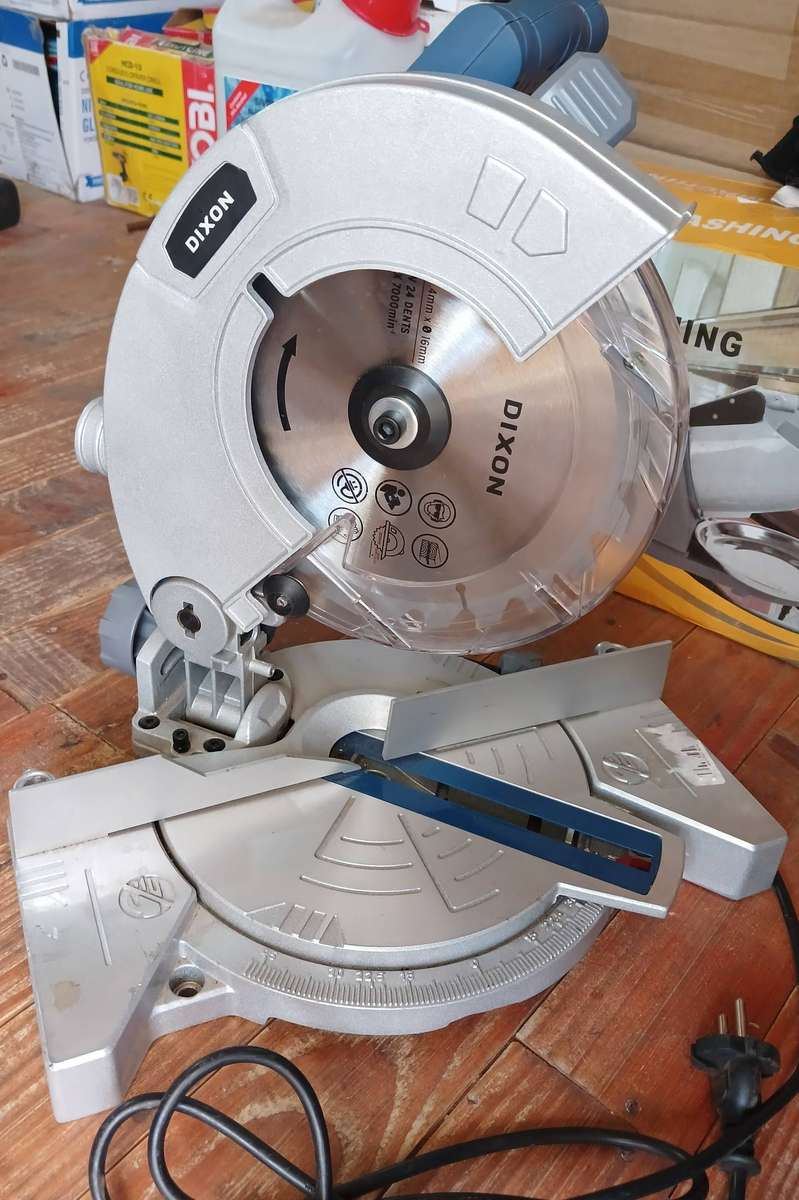 1100W Dixon Mitre Saw