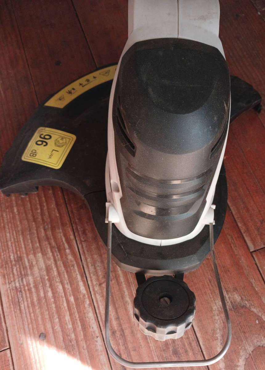 550w Ryobi Grass Trimmer - Needs Spool/Cover See Last Image