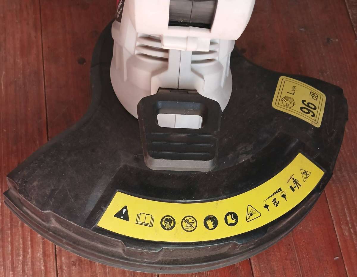 550w Ryobi Grass Trimmer - Needs Spool/Cover See Last Image