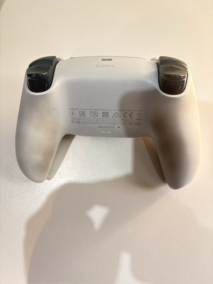 PlayStation 5 DualSense Wireless Controller  White  For Parts or Repair