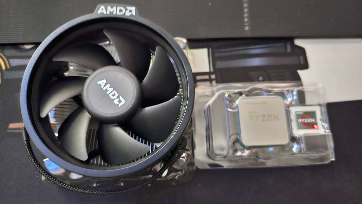 AMD Ryzen 5 3600 + Cooler Master Hyper 212 Black Edition