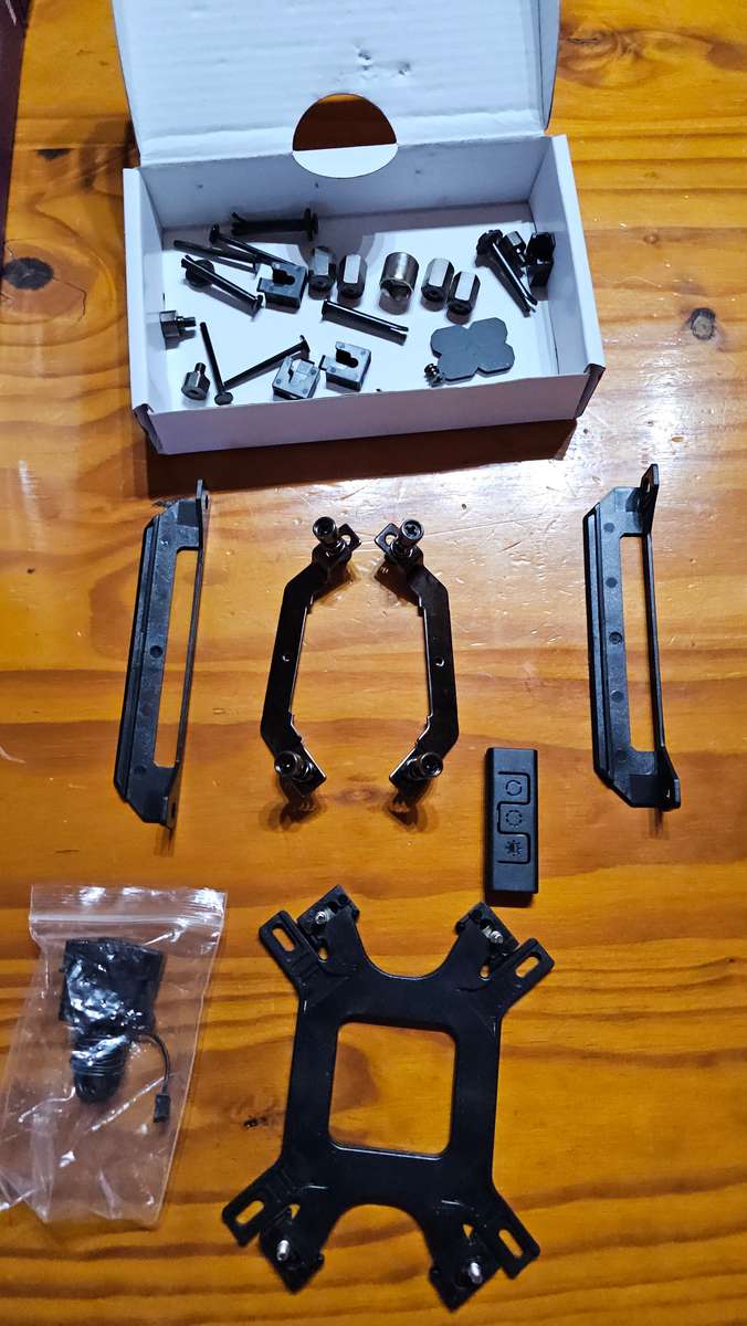 AMD Ryzen 5 3600 + Cooler Master Hyper 212 Black Edition