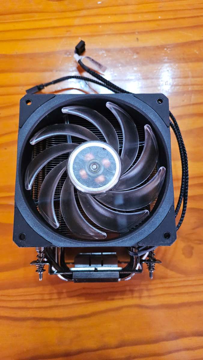 AMD Ryzen 5 3600 + Cooler Master Hyper 212 Black Edition