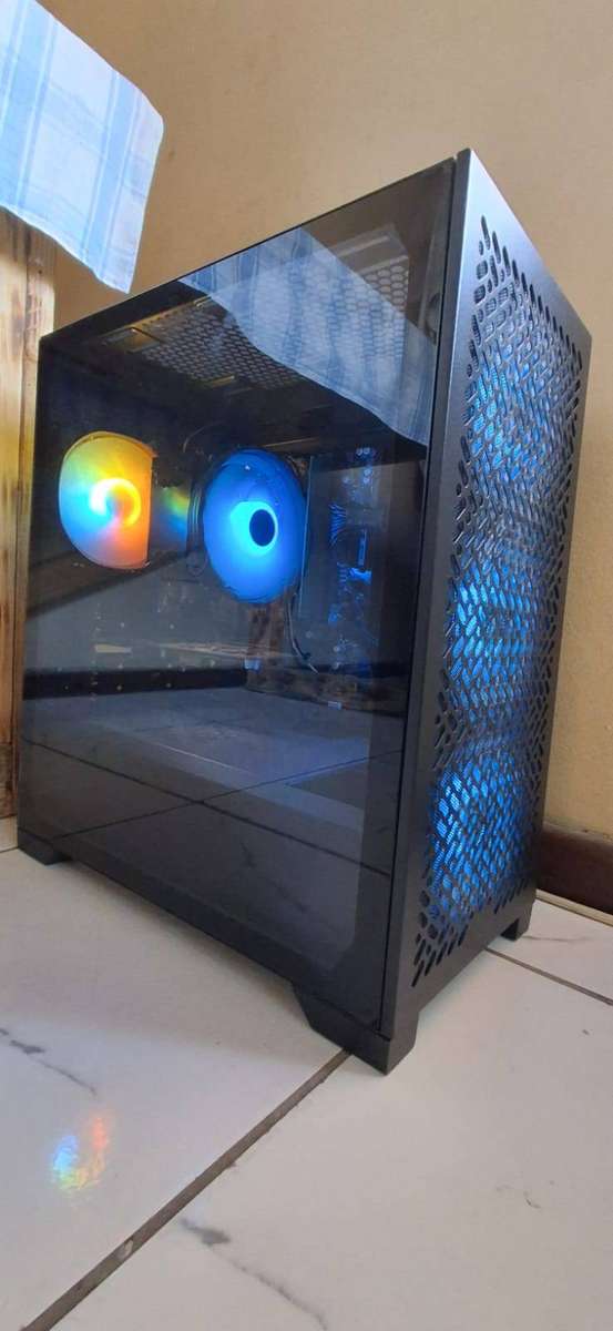 AMD RYZEN 7 8700F PC