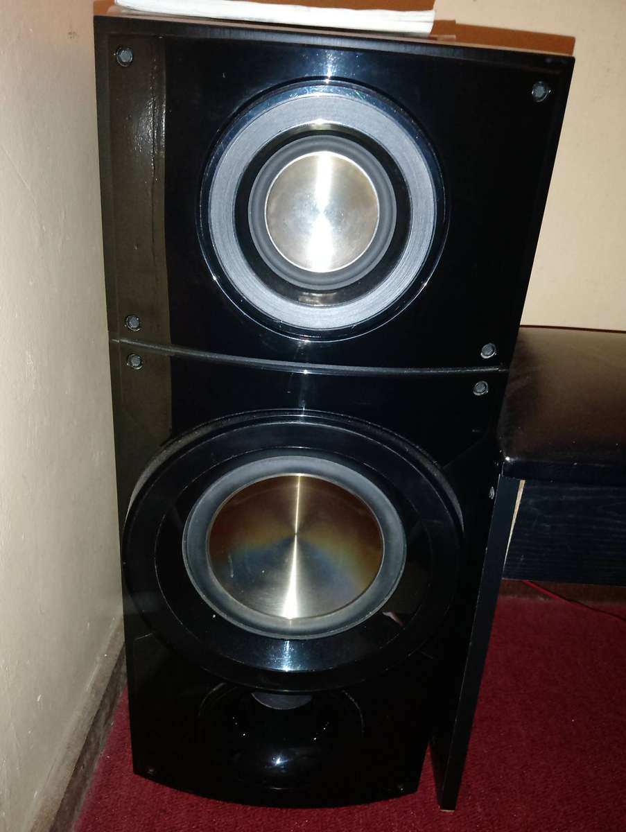 1600W 4.2Ch AV Receiver with DUAL SUBWOOFER, DJ App, FM Radio, Bluetooth